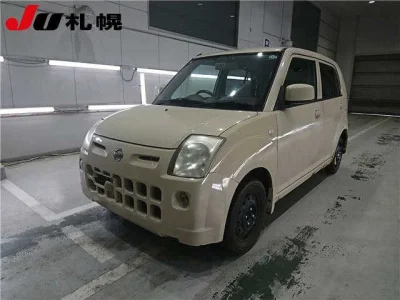 Nissan PINO