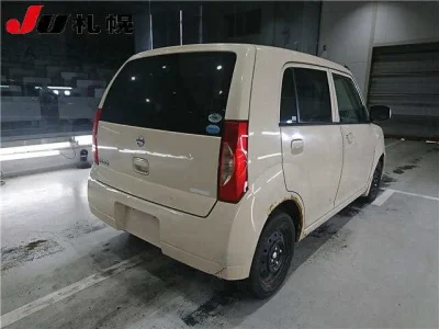 Nissan PINO