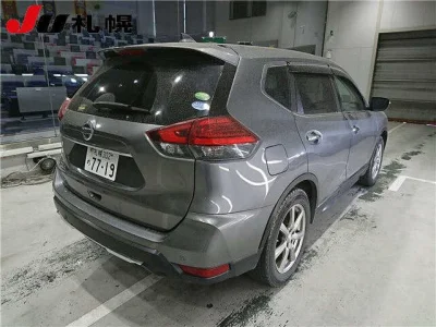 Nissan X-TRAIL