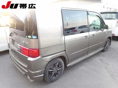 Honda Mobilio Spike