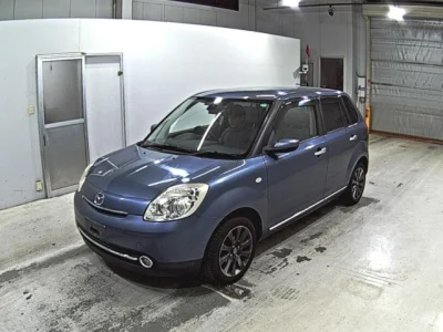 Mazda Verisa