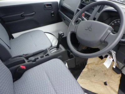 Mitsubishi MINICAB TRUCK