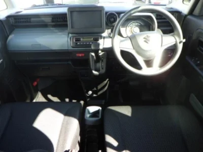 Suzuki SPACIA BASE