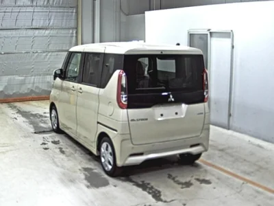 Mitsubishi EK X SPACE