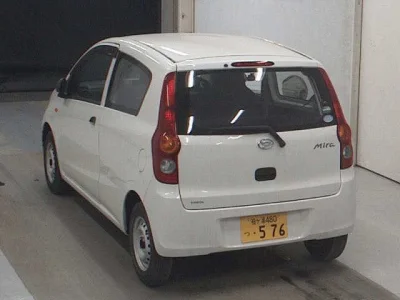 Daihatsu MIRA
