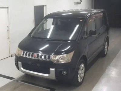 Mitsubishi DELICA D5