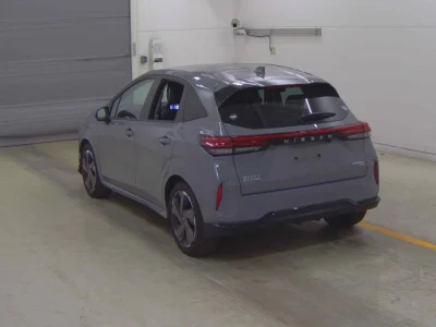 Nissan AURA