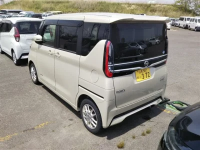 Nissan ROOX