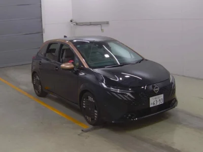 Nissan AURA