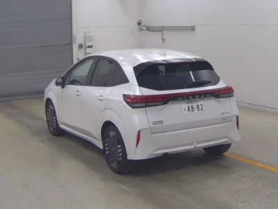 Nissan AURA