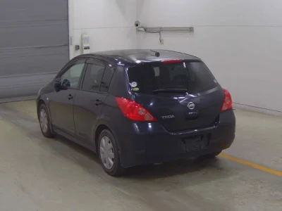 Nissan TIIDA