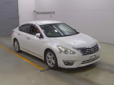 Nissan TEANA