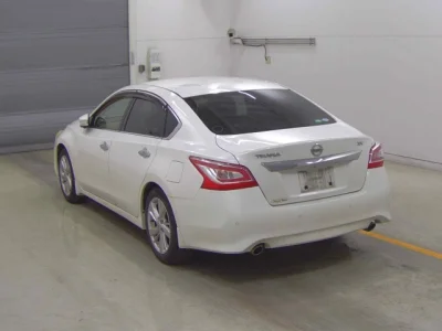 Nissan TEANA