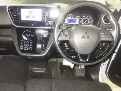 Mitsubishi EK X SPACE