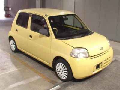 Daihatsu Esse
