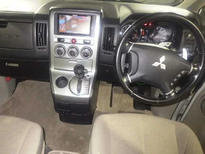 Mitsubishi DELICA D5
