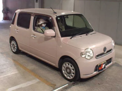 Daihatsu MIRA