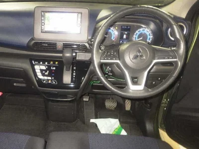 Mitsubishi EK X