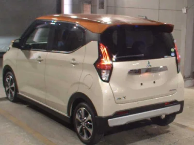 Mitsubishi EK X