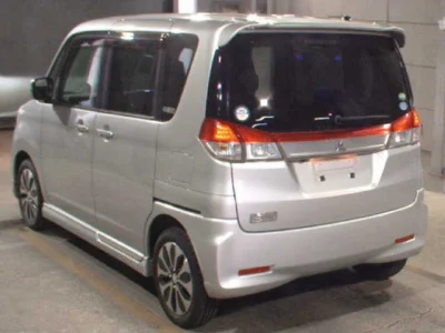 Mitsubishi Delica D:2