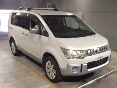 Mitsubishi DELICA D5