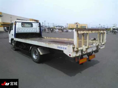 Isuzu ELF
