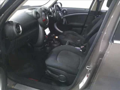 MINI Crossover