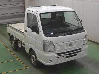 Nissan NT100 Clipper