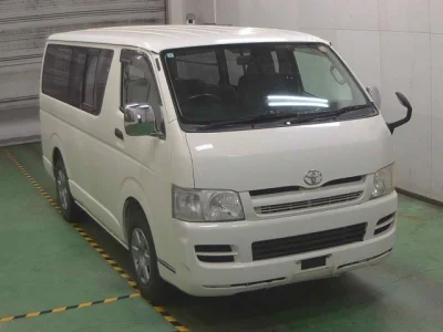 Toyota HiAce Van