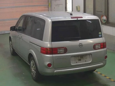 Nissan LAFESTA