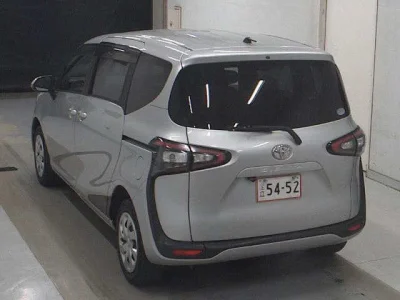 Toyota Sienta