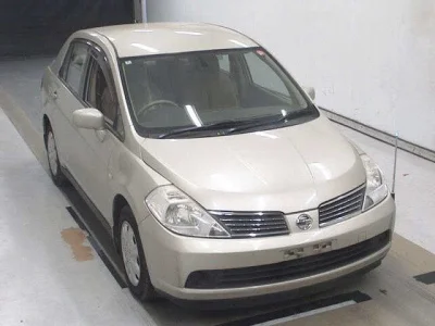 Nissan TIIDA LATIO