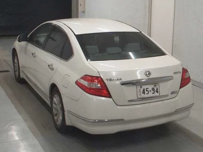 Nissan TEANA