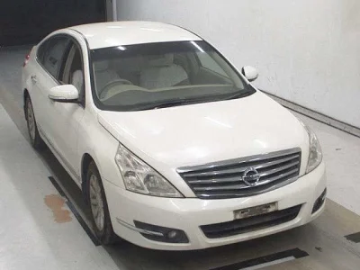 Nissan TEANA