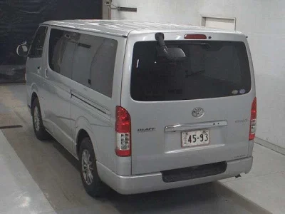 Toyota HiAce Van