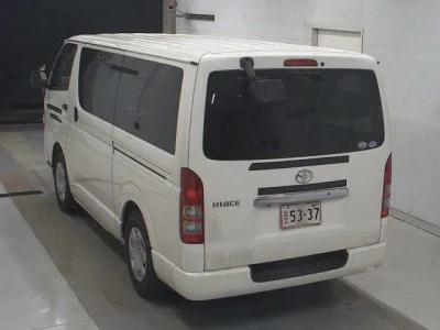 Toyota HiAce Van