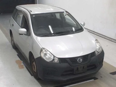 Nissan AD