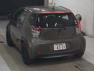 Toyota iQ