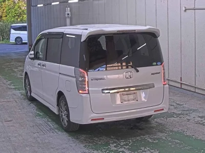 Honda STEP WAGON