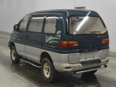Mitsubishi DELICA