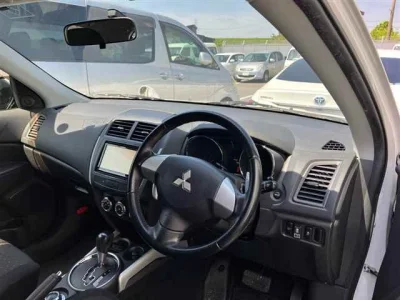 Mitsubishi RVR