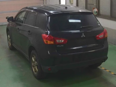 Mitsubishi RVR