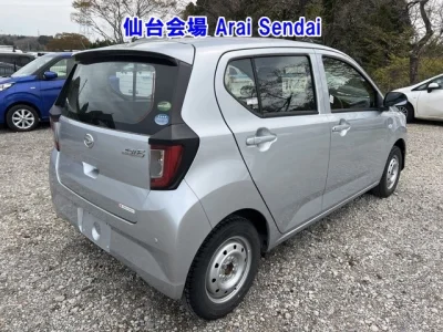 Daihatsu MIRA E S