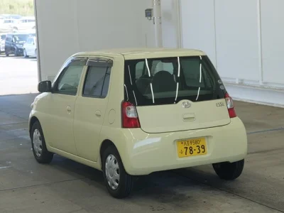 Daihatsu Esse
