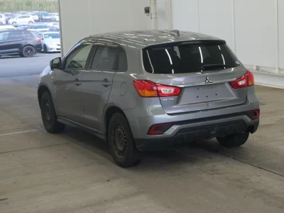 Mitsubishi RVR