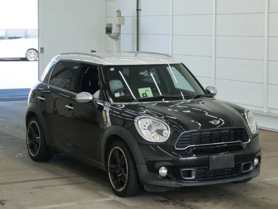 MINI Crossover