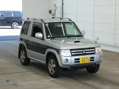 Mitsubishi PAJERO MINI