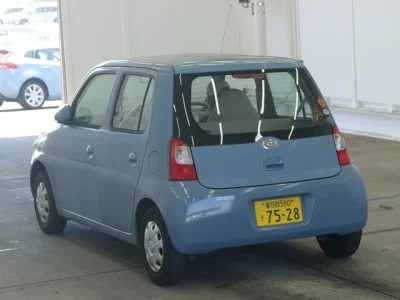 Daihatsu Esse