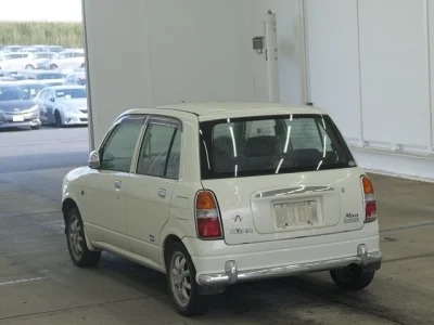 Daihatsu Mira