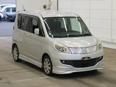 Mitsubishi Delica D:2